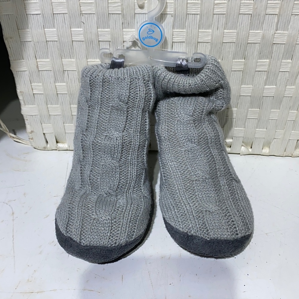 Baby slippers